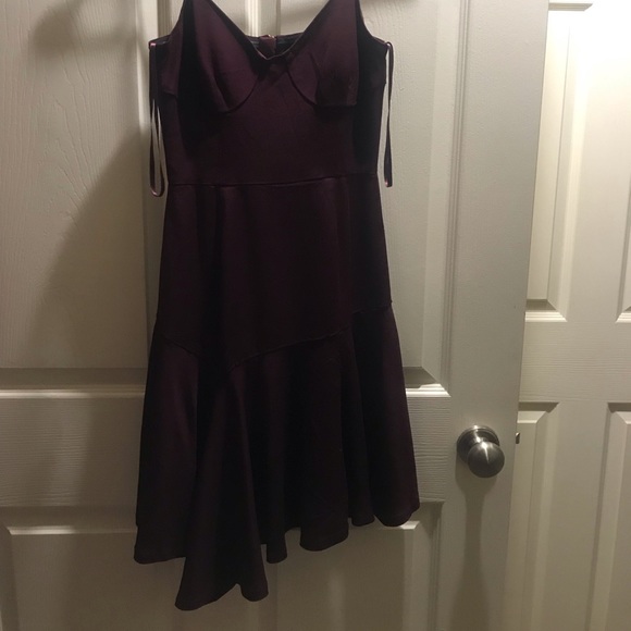 Burgundy dress asymmetrical - Picture 2 of 3